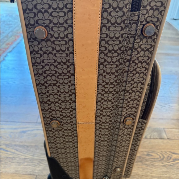 Coach carry-on suitcase - Picture 4 of 7